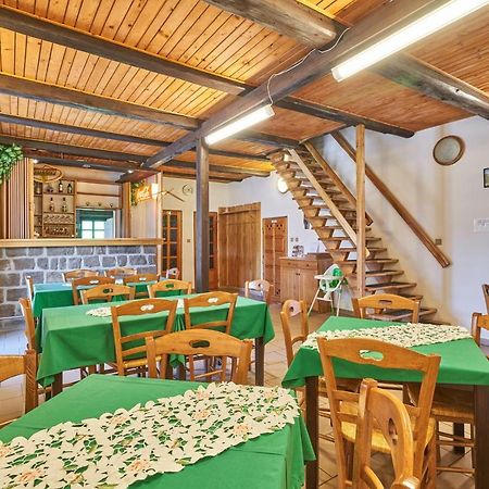 Penzion Pod Lesem Otel Hodkovice Dış mekan fotoğraf