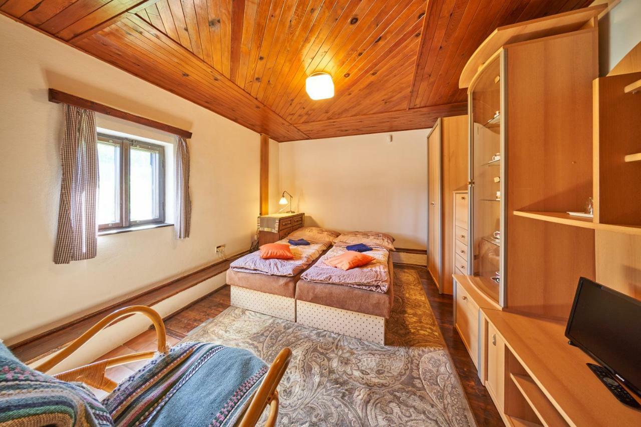 Penzion Pod Lesem Otel Hodkovice Dış mekan fotoğraf