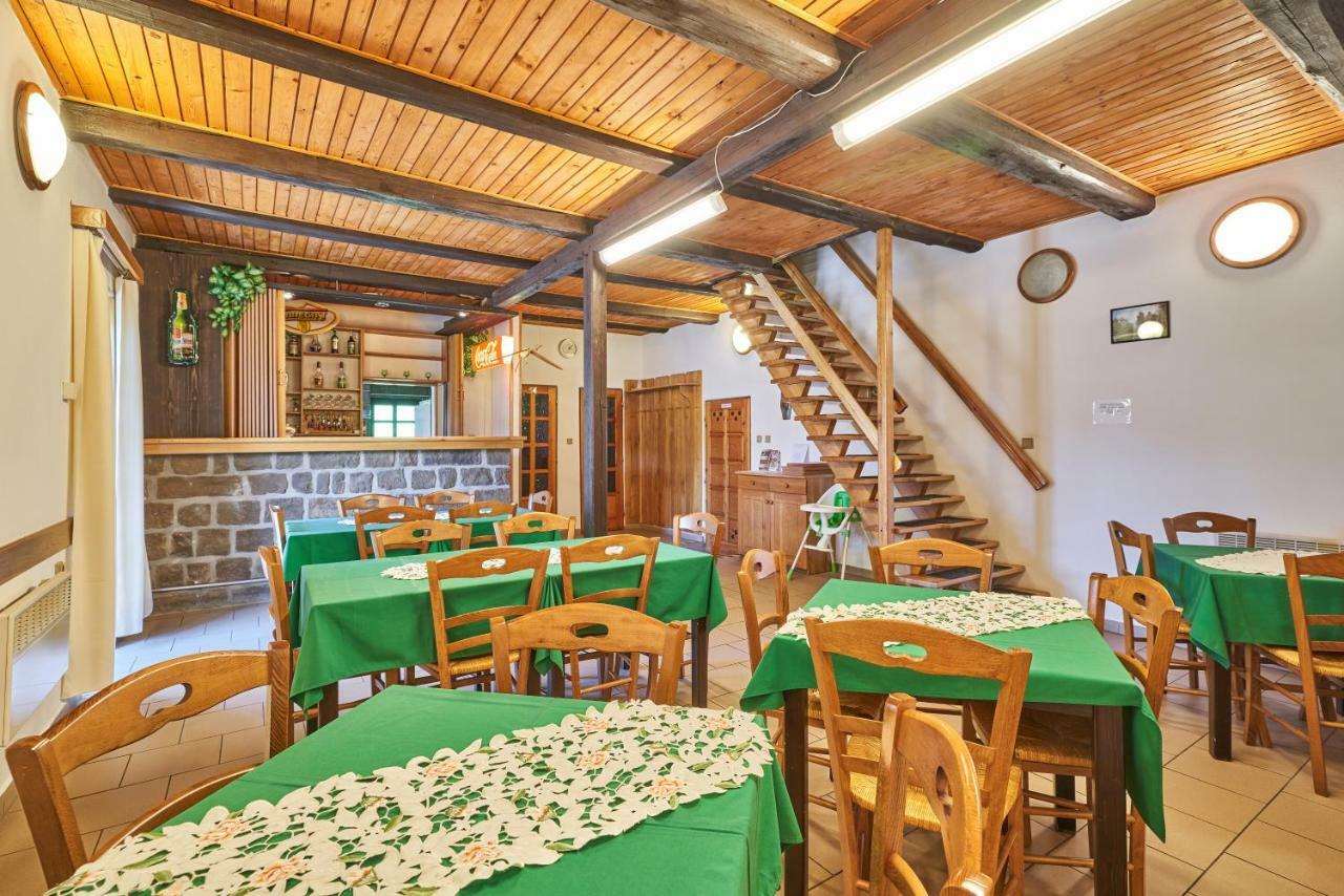 Penzion Pod Lesem Otel Hodkovice Dış mekan fotoğraf